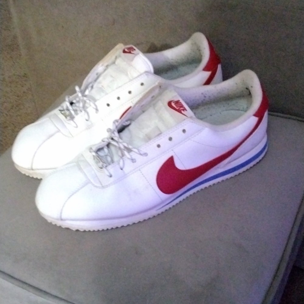 TomHanks Cortez